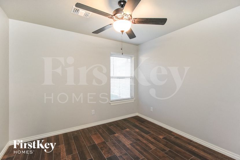 Building Photo - 9212 NW 91st St