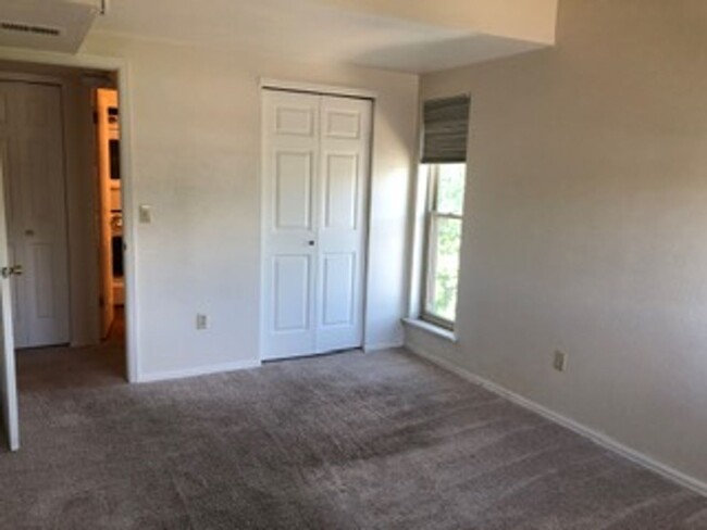 Building Photo - 2bd/2ba with Loft in South Boulder