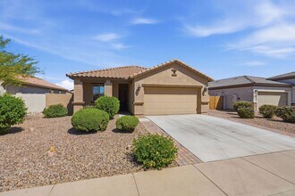Building Photo - Move-In Ready Desert Gem with Stylish Furnishings & Private Backyard!