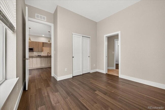 Building Photo - 1407 Rogers Ct