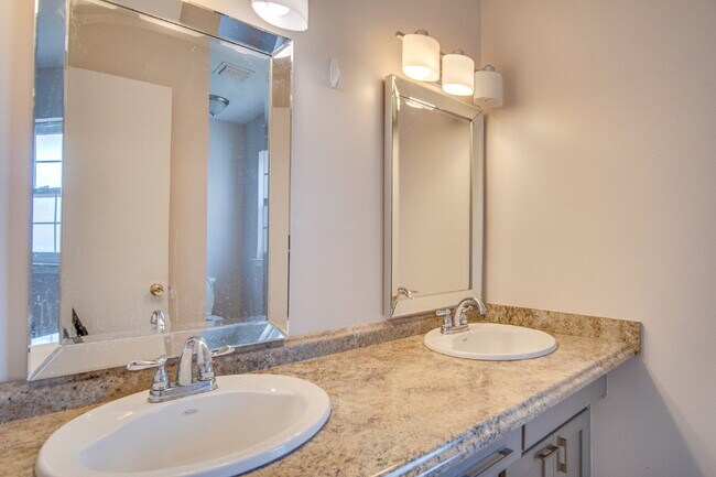 Building Photo - Pool Home with Office, Two Primary Suites ...