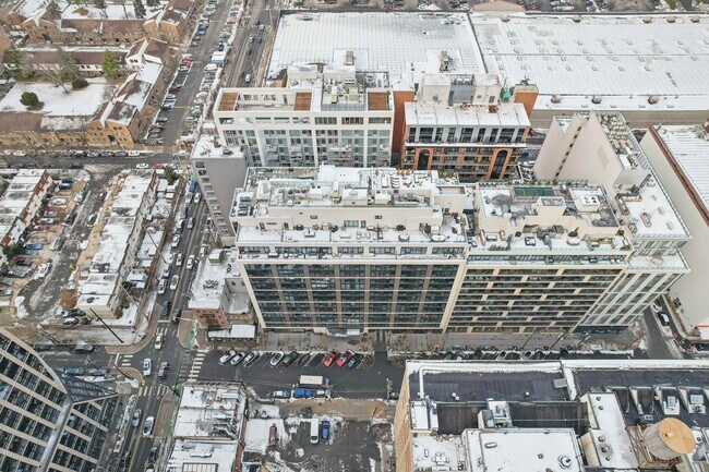 Building Photo - 160 1st St