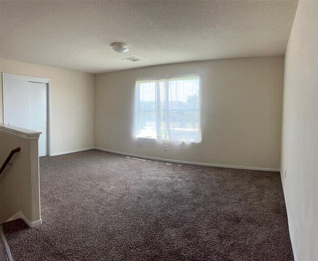 Building Photo - 7322 Satsuma Vale St