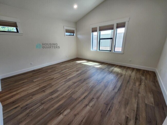Building Photo - 8416 E Maringo Dr