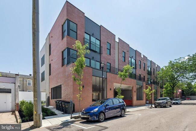 Building Photo - 203 Haverford Ave