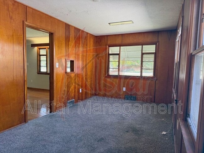 Building Photo - 5785 Fitch Rd
