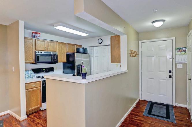 Building Photo - 8087 Lacy Dr