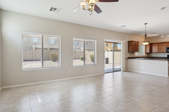Building Photo - 2711 W Jasper Butte Dr