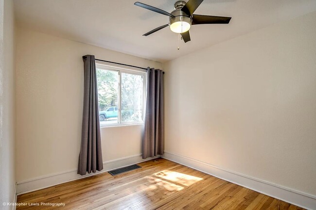 Building Photo - Historic Highlands Gem: Modern Comforts in a Sought-After Neighborhood!