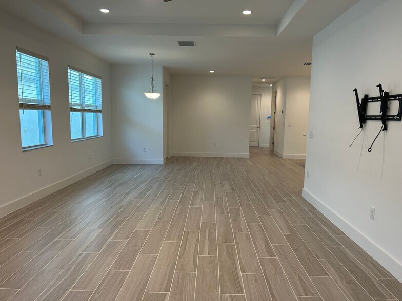 Building Photo - 9017 Wisteria Wy