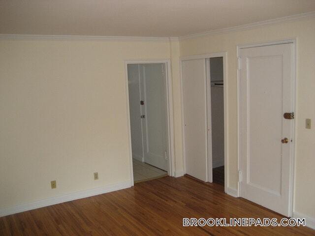 Building Photo - 84 St Paul St