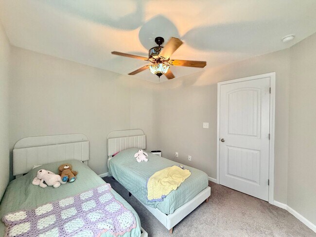 Building Photo - Gorgeous 4BD, 2.5BA Clayton Home with a Fenced Yard in the Desirable Riverwood Community