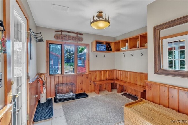 Building Photo - 29 Monroe St