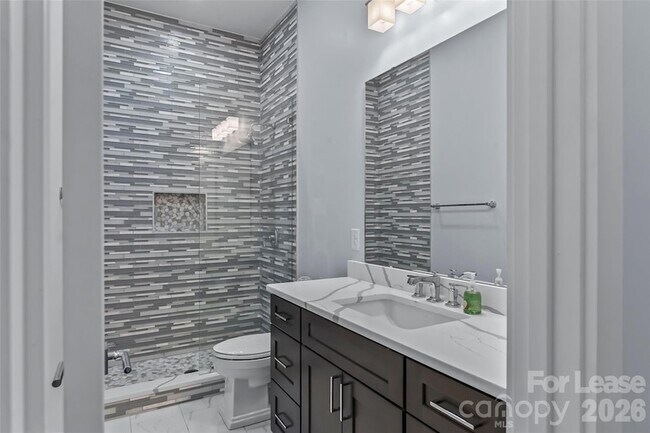 Building Photo - 129 Greens Rd