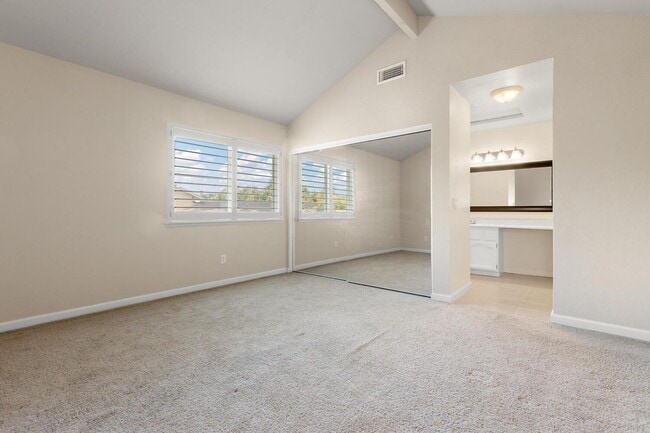 Building Photo - SHOWING WEDNESDAY 10/29 & FRIDAY 10/31 @ 1...