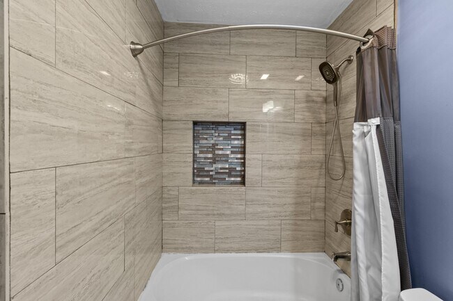 Building Photo - 5411 Castlestone Dr