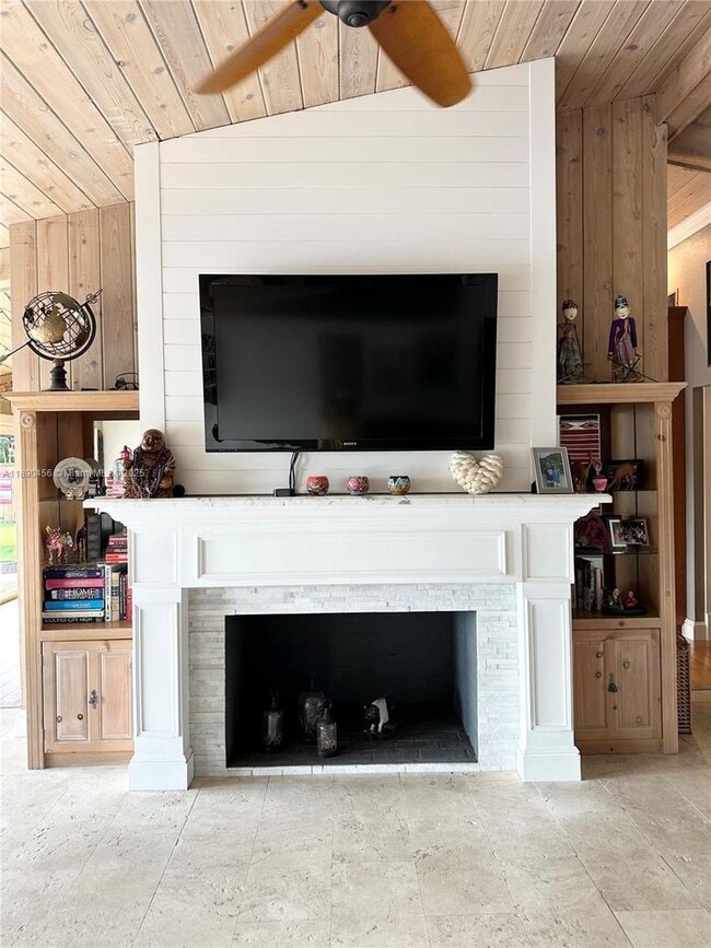 Building Photo - 960 Bayberry Point Dr