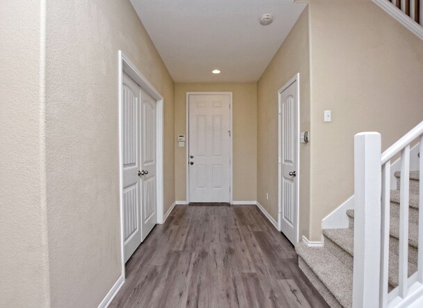 Building Photo - 111 Mancos Dr