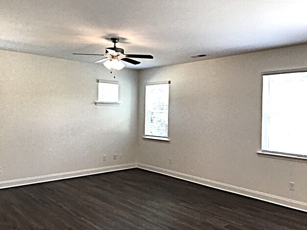 Building Photo - 1462 Weatherbrook Cir