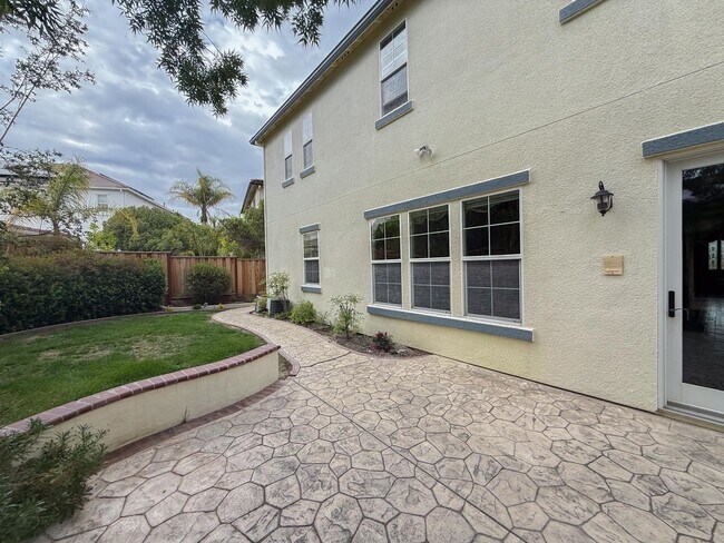 Building Photo - 342 Stanforth Ct