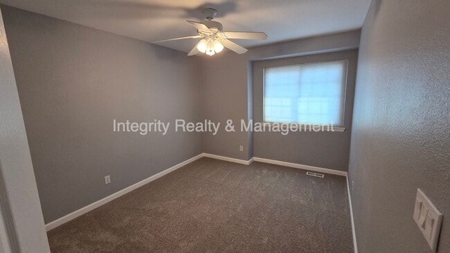 Building Photo - 5056 Weeping Willow Cir