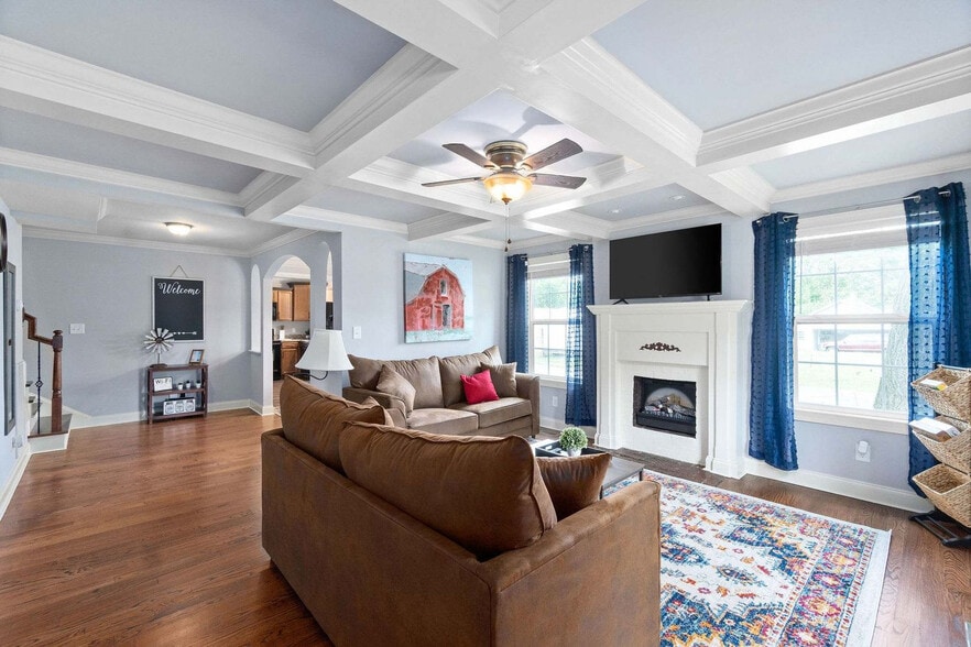 Building Photo - 206 E Street-SI ID1367386P