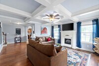 Building Photo - 206 E Street-SI ID1367378P