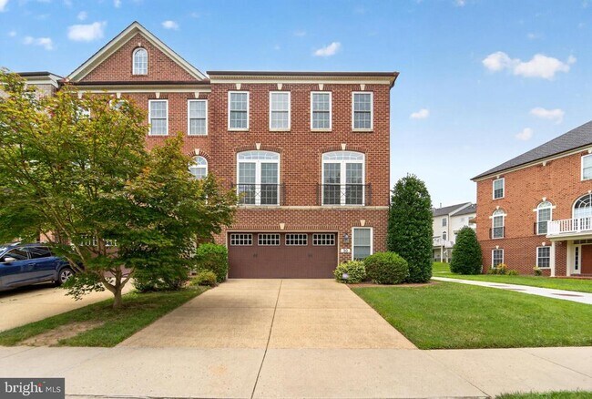 Building Photo - 30 Sharpstead Ln