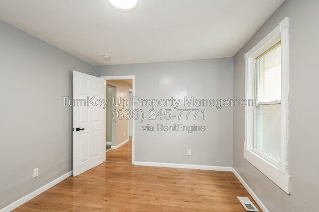 Building Photo - 3518 Maywood Ave