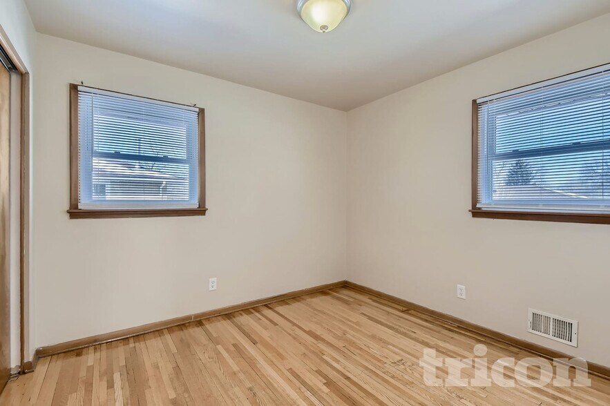 Building Photo - 3701 Woodbine Ln