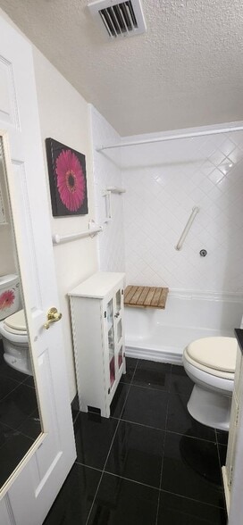 bathroom - 2501 S Ocean Dr