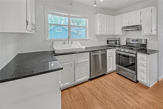 Building Photo - 4440 Coventry Ct