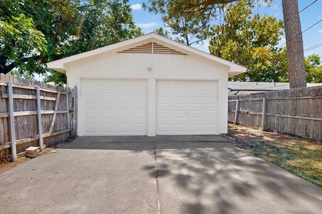 Building Photo - 1717 Japonica Ln
