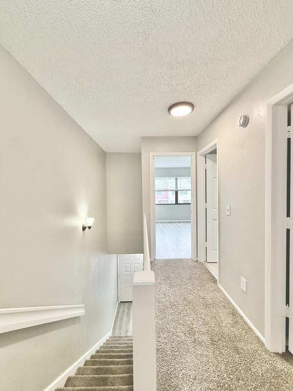 Building Photo - 2820 S Pines Dr