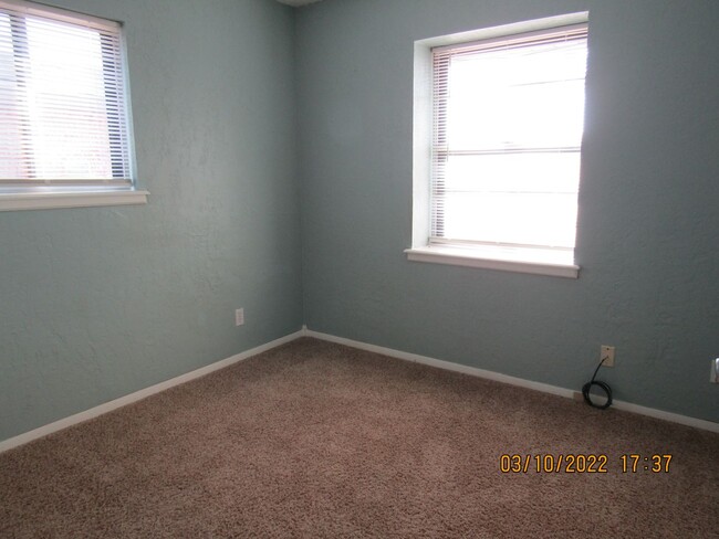 Building Photo - Pets Negotiable ! with homeowner approval