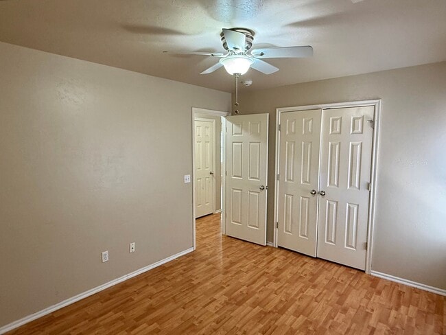 Building Photo - Great 3 Bed 2 Bath With Study In Edmond