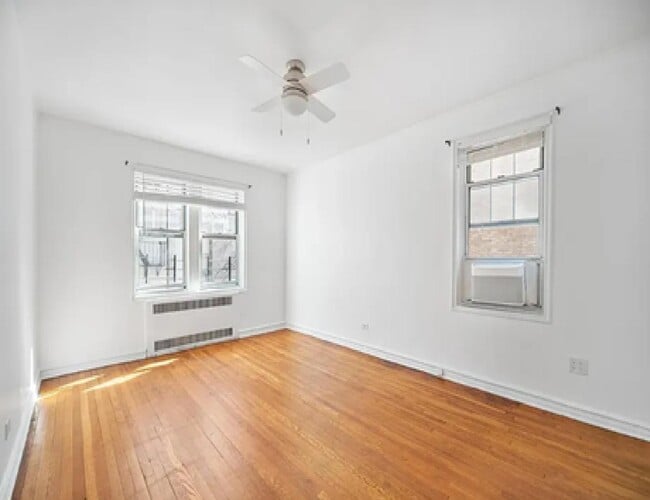 Building Photo - 601 E 19th St