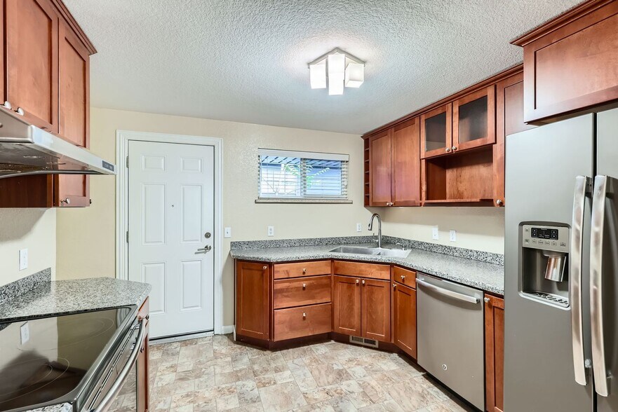Building Photo - 4216 Zuni St