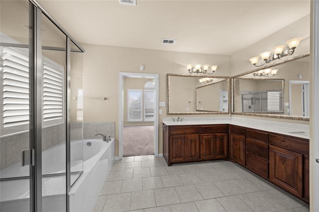 Building Photo - 6833 San Antonio Dr