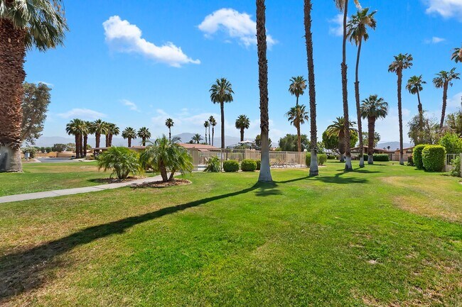 Building Photo - 3 Bed / 2 Bath House at INDIAN PALMS CC** ...