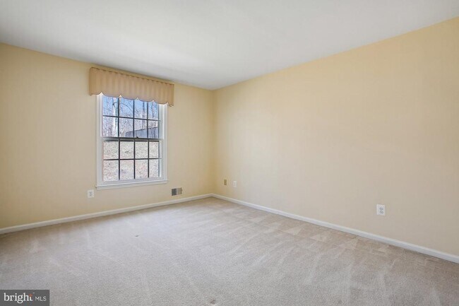 Building Photo - 6604 Tina Ln