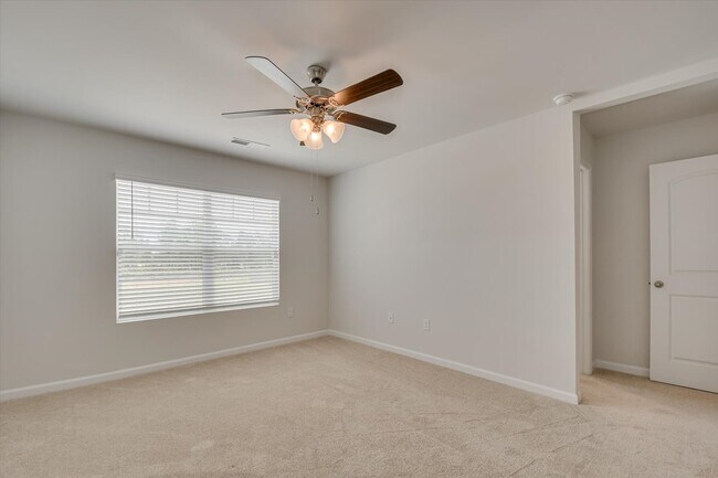 Building Photo - 4315 Newland St