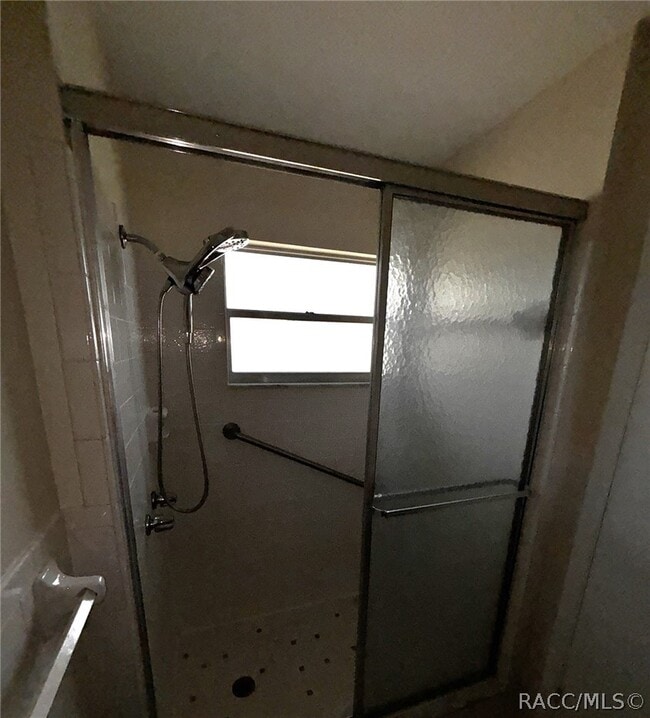 Building Photo - 1134 SE 3rd St