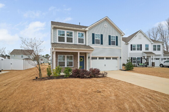 Primary Photo - Spacious 4-Bedroom Rental in Desirable Arl...