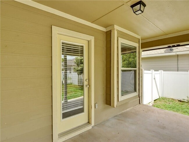 Building Photo - 1503 Big Bend Dr