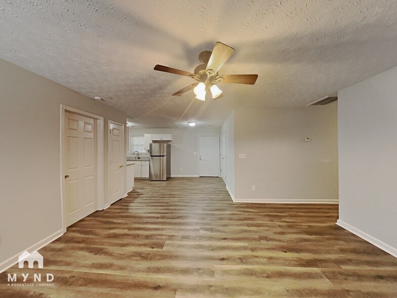 Building Photo - 6142 Geiger St NW