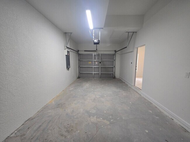 Building Photo - BRAND NEW 2/2/1 -SW LEHIGH ACRES