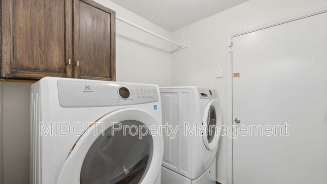 Building Photo - 11309 Autumn Ash Dr