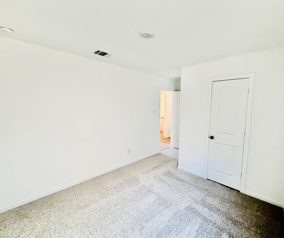 Building Photo - 449 Jones Bch Ln
