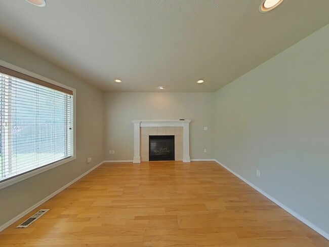 Building Photo - 4 Bedroom House ~ South Corvallis